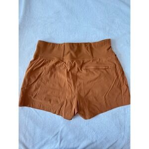 Athleta Trekkie North Shorts Copper Brown Hiking Travel 530626 Size 6